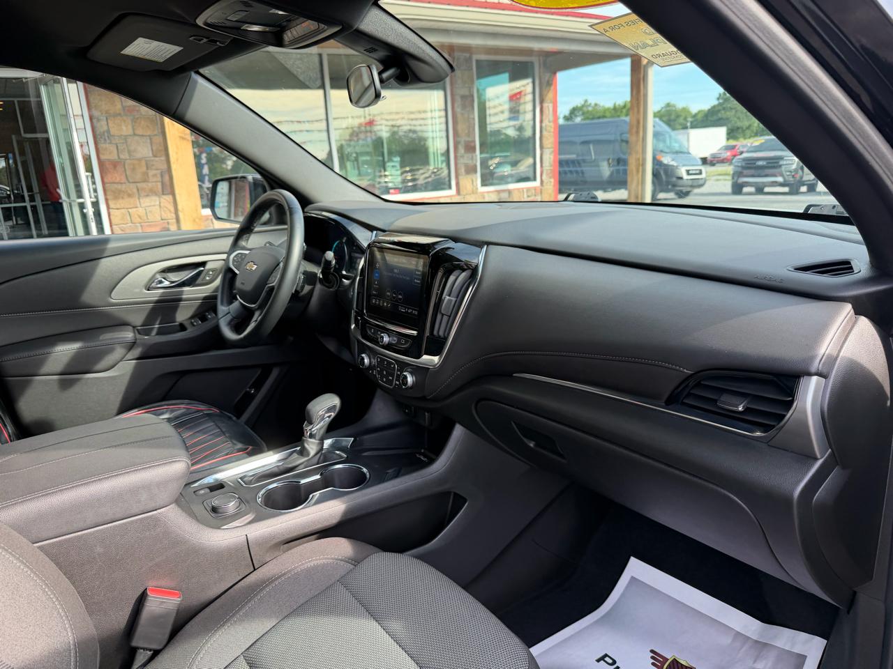 Chevrolet Traverse AWD 4dr LT Cloth w/1LT 2023