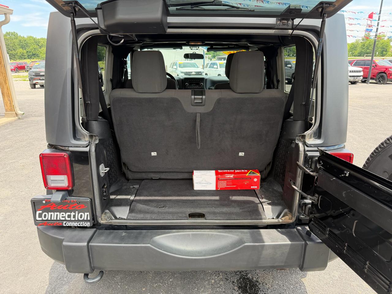 Jeep Wrangler 4WD 2dr Sport 2012