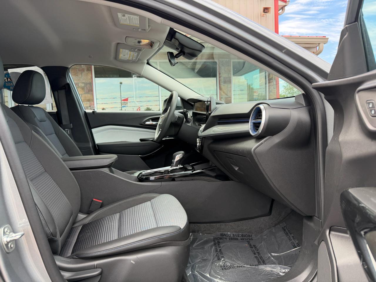 Chevrolet Trax FWD 4dr LT 2025