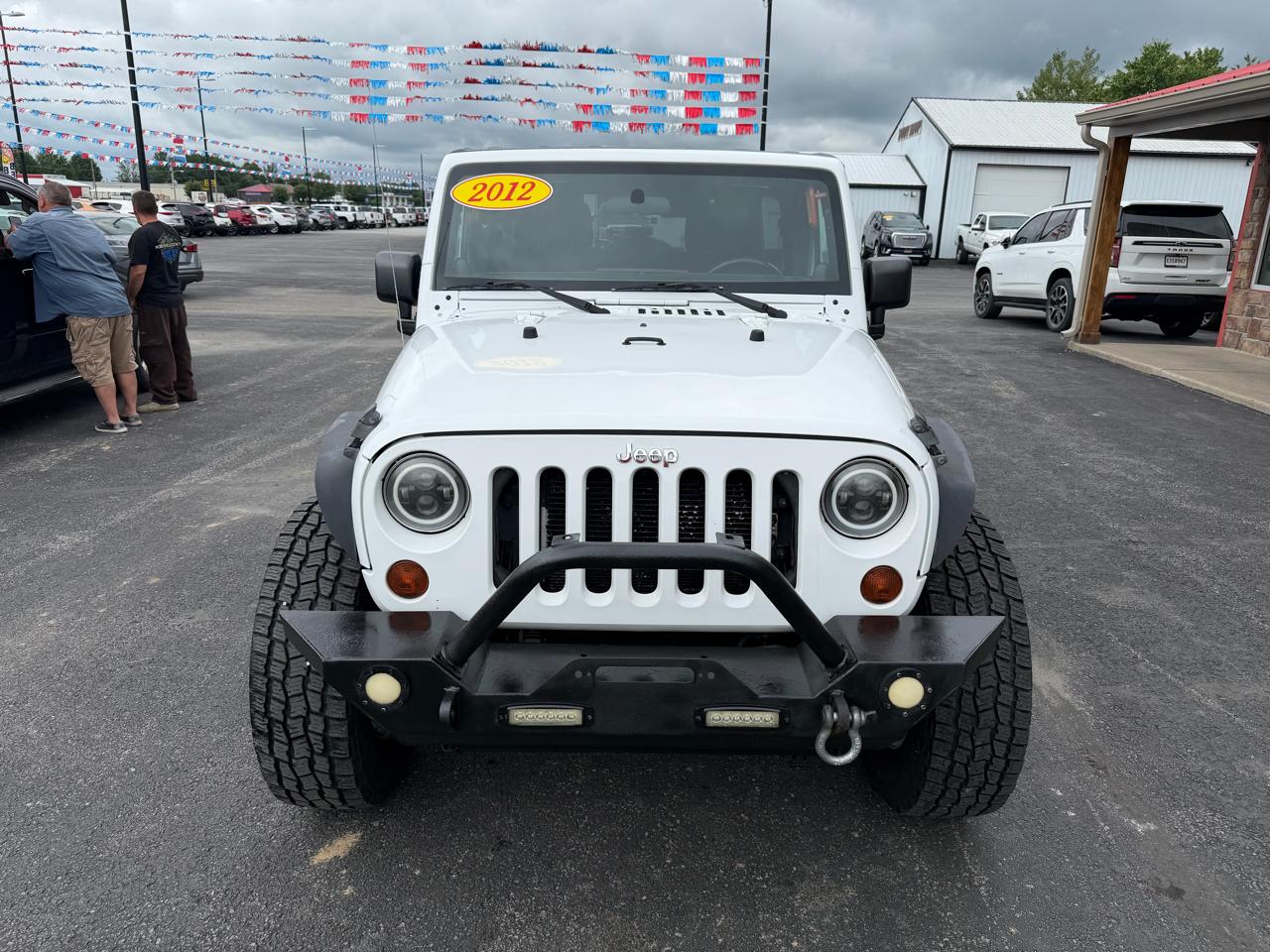 Jeep Wrangler Unlimited 4WD 4dr Sahara 2012
