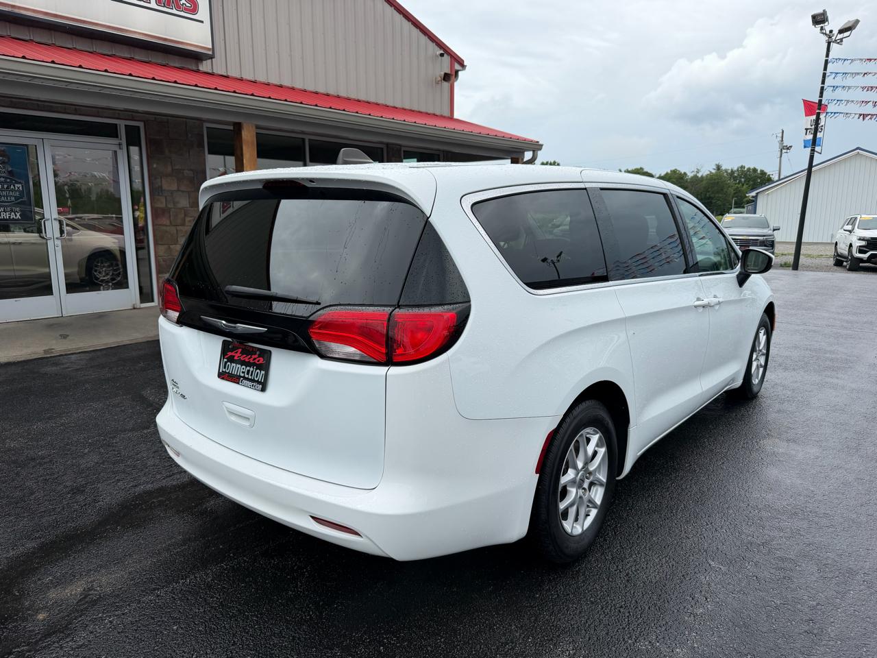 Chrysler Voyager LX FWD 2022