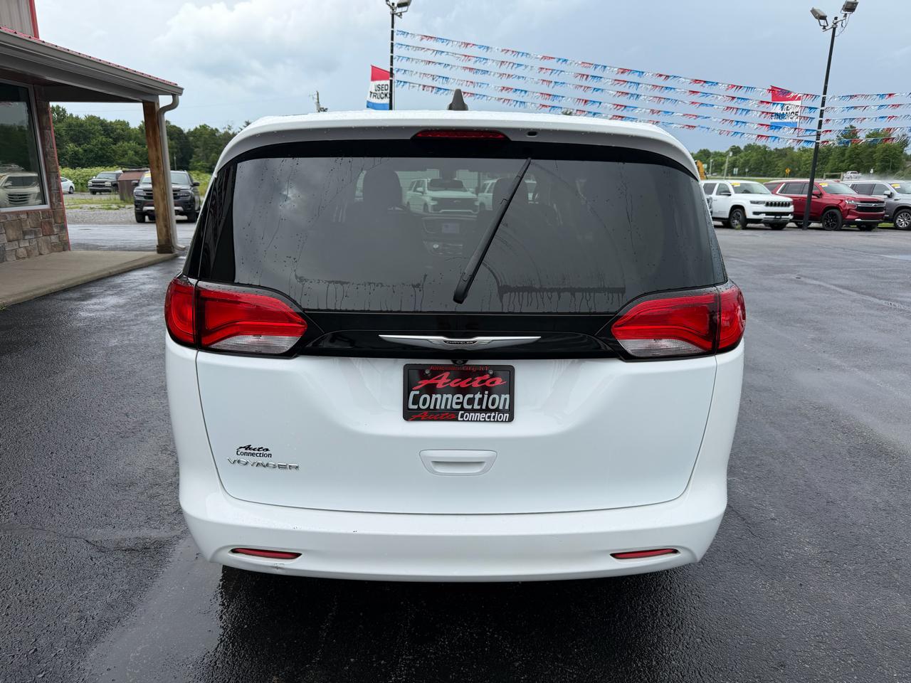 Chrysler Voyager LX FWD 2022
