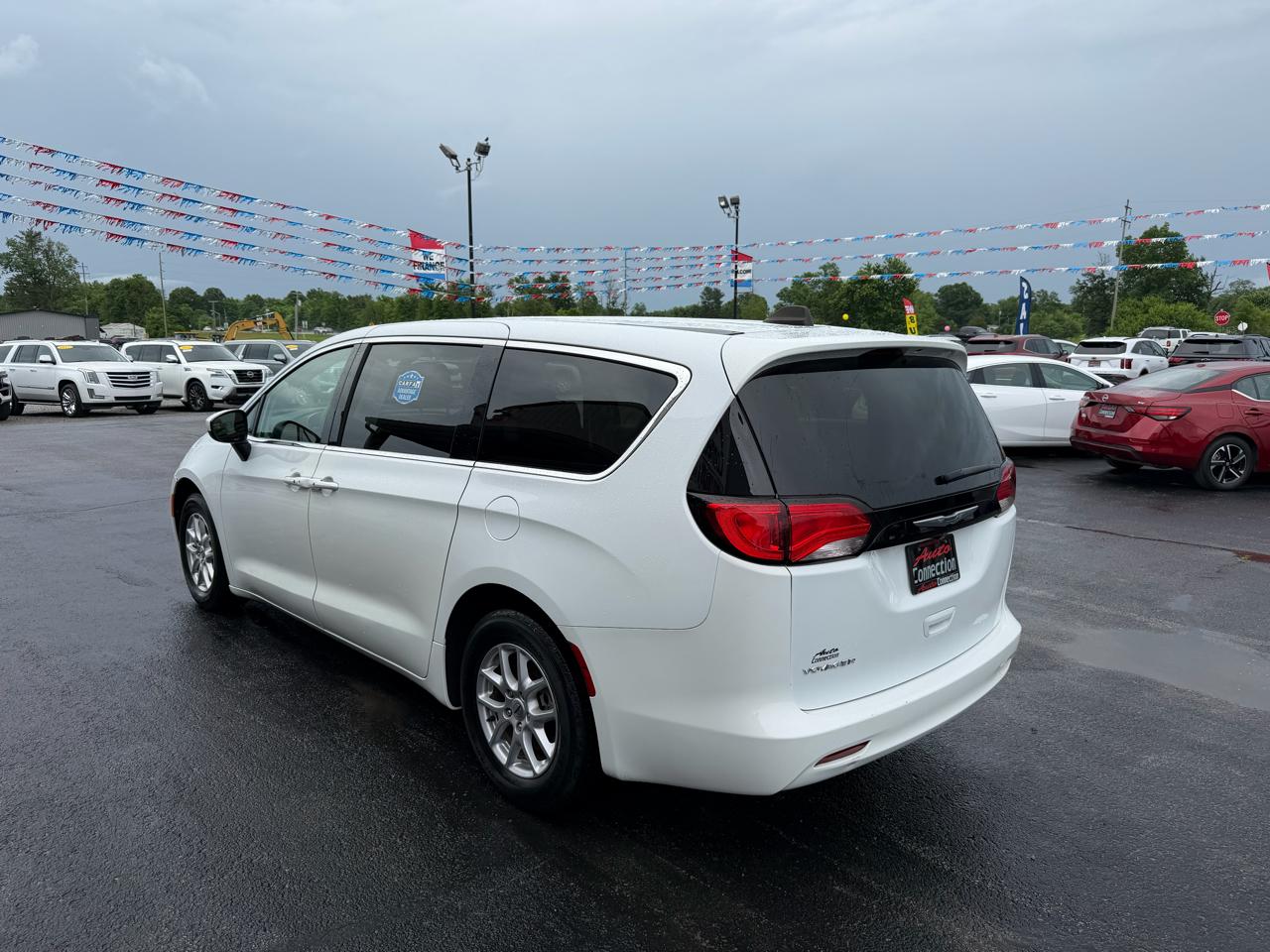 Chrysler Voyager LX FWD 2022