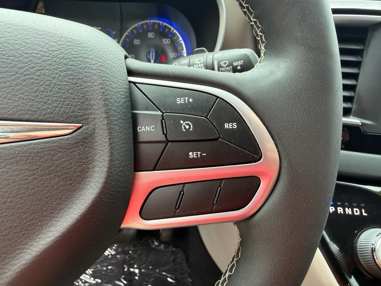 Chrysler Voyager LX FWD 2022
