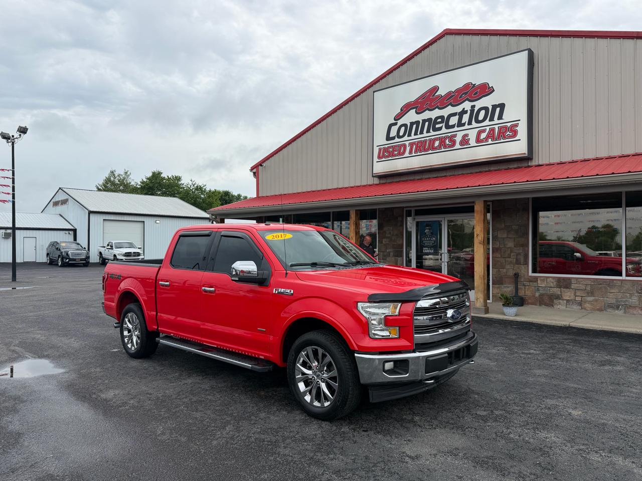 2017 Ford F-150 4WD SuperCrew 139" Lariat