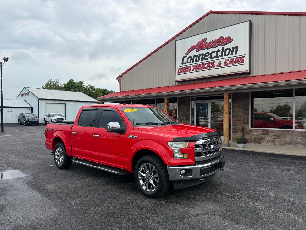 Ford F-150 4WD SuperCrew 139" Lariat 2017