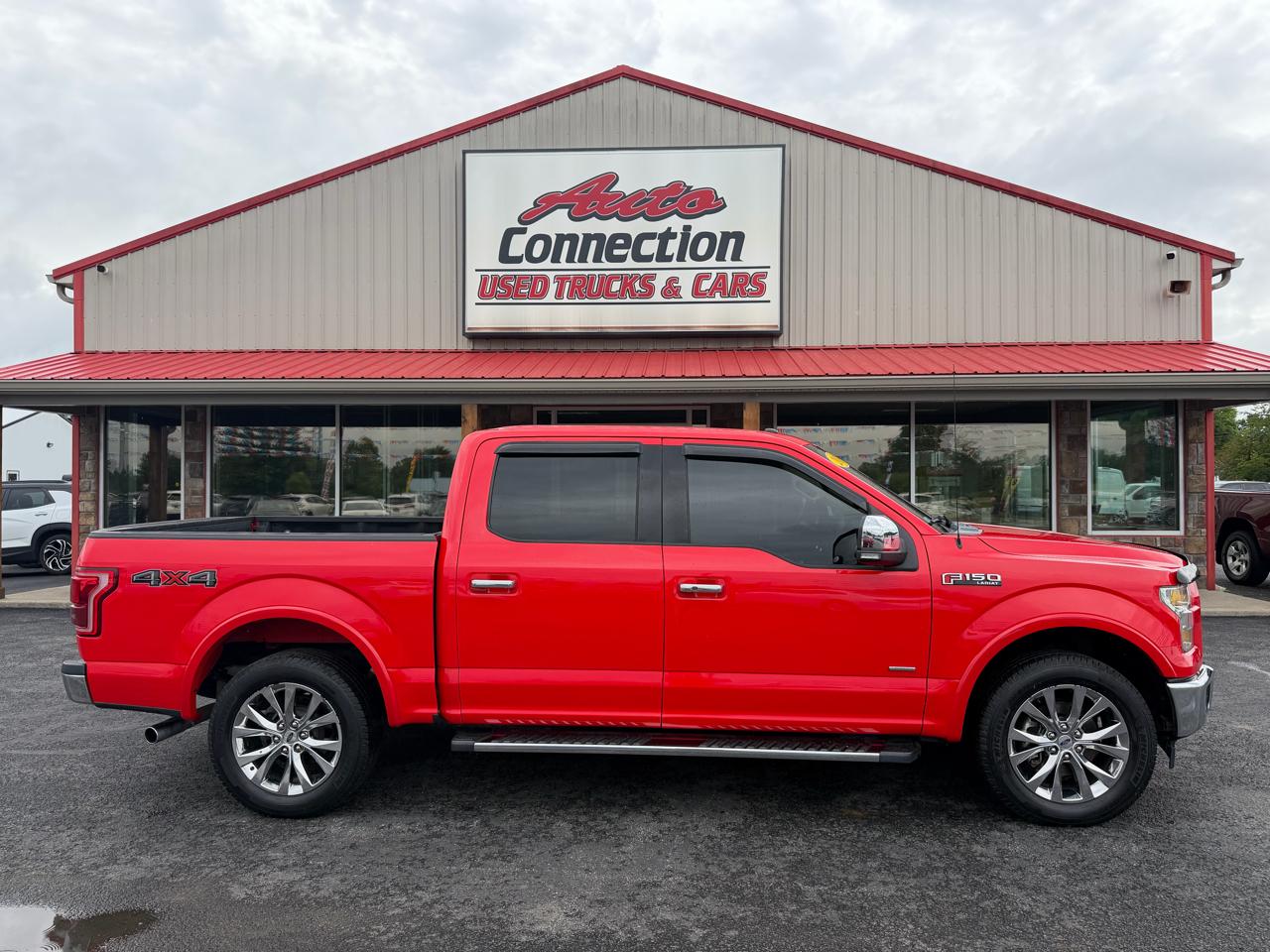 Ford F-150 4WD SuperCrew 139" Lariat 2017