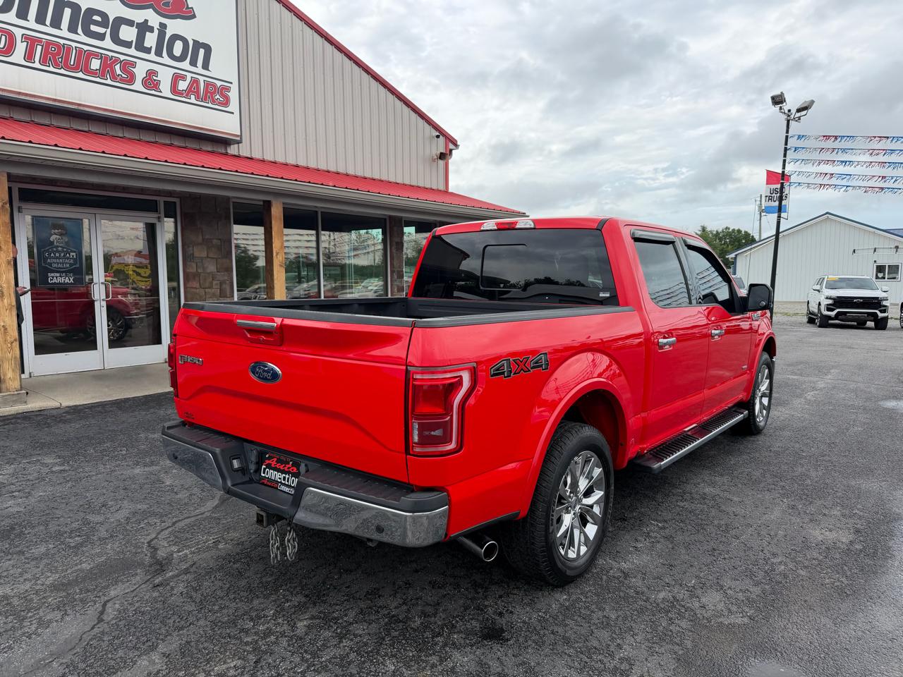 Ford F-150 4WD SuperCrew 139" Lariat 2017