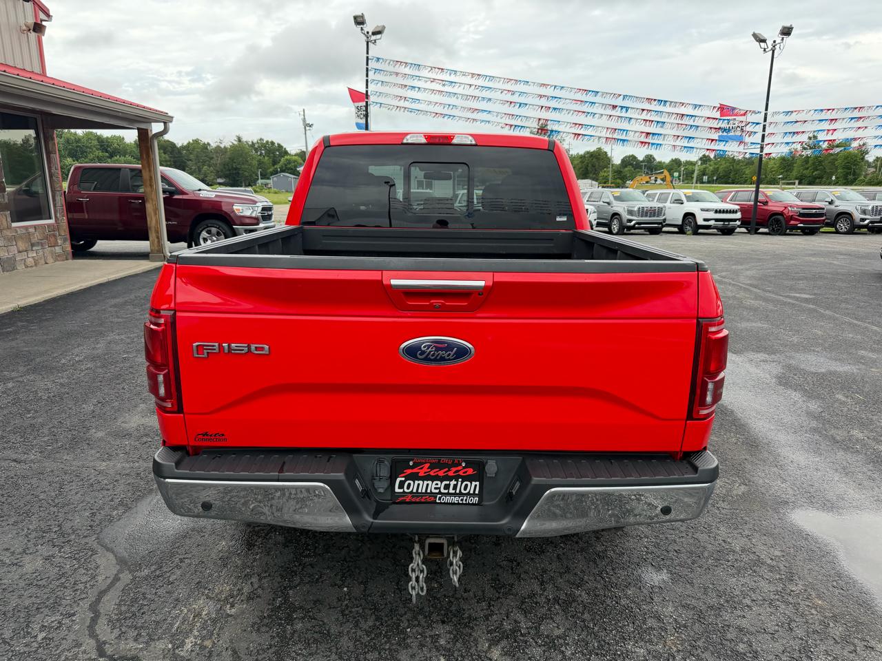 Ford F-150 4WD SuperCrew 139" Lariat 2017