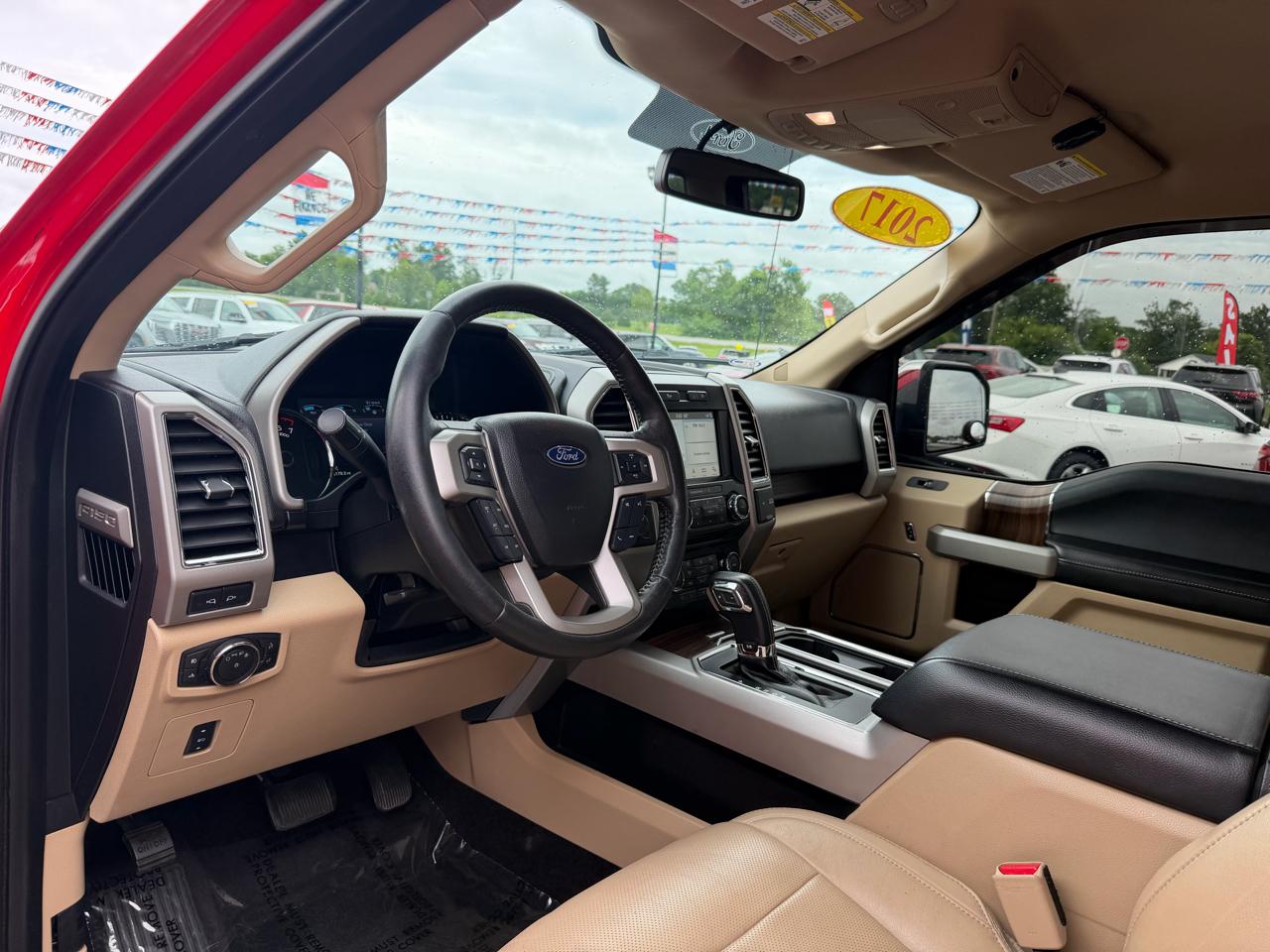 Ford F-150 4WD SuperCrew 139" Lariat 2017