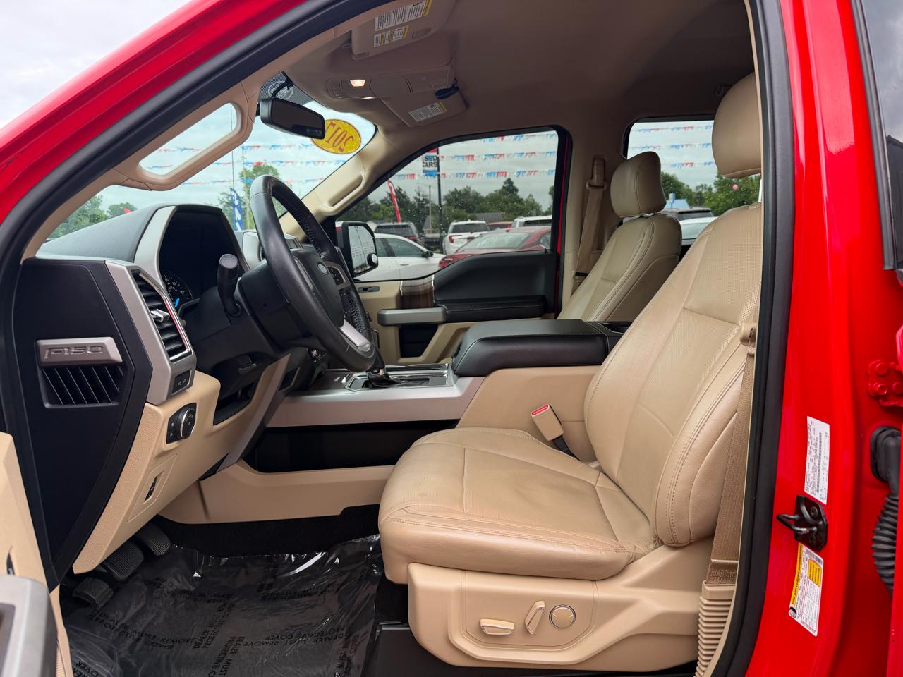 Ford F-150 4WD SuperCrew 139" Lariat 2017