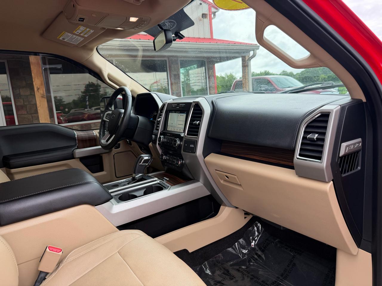 Ford F-150 4WD SuperCrew 139" Lariat 2017
