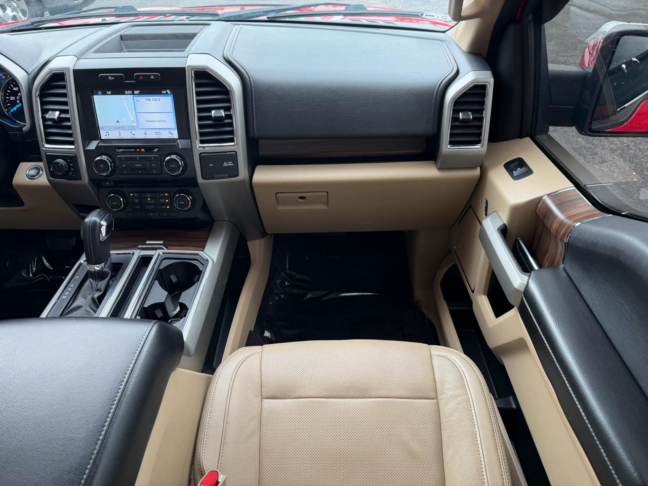 Ford F-150 4WD SuperCrew 139" Lariat 2017