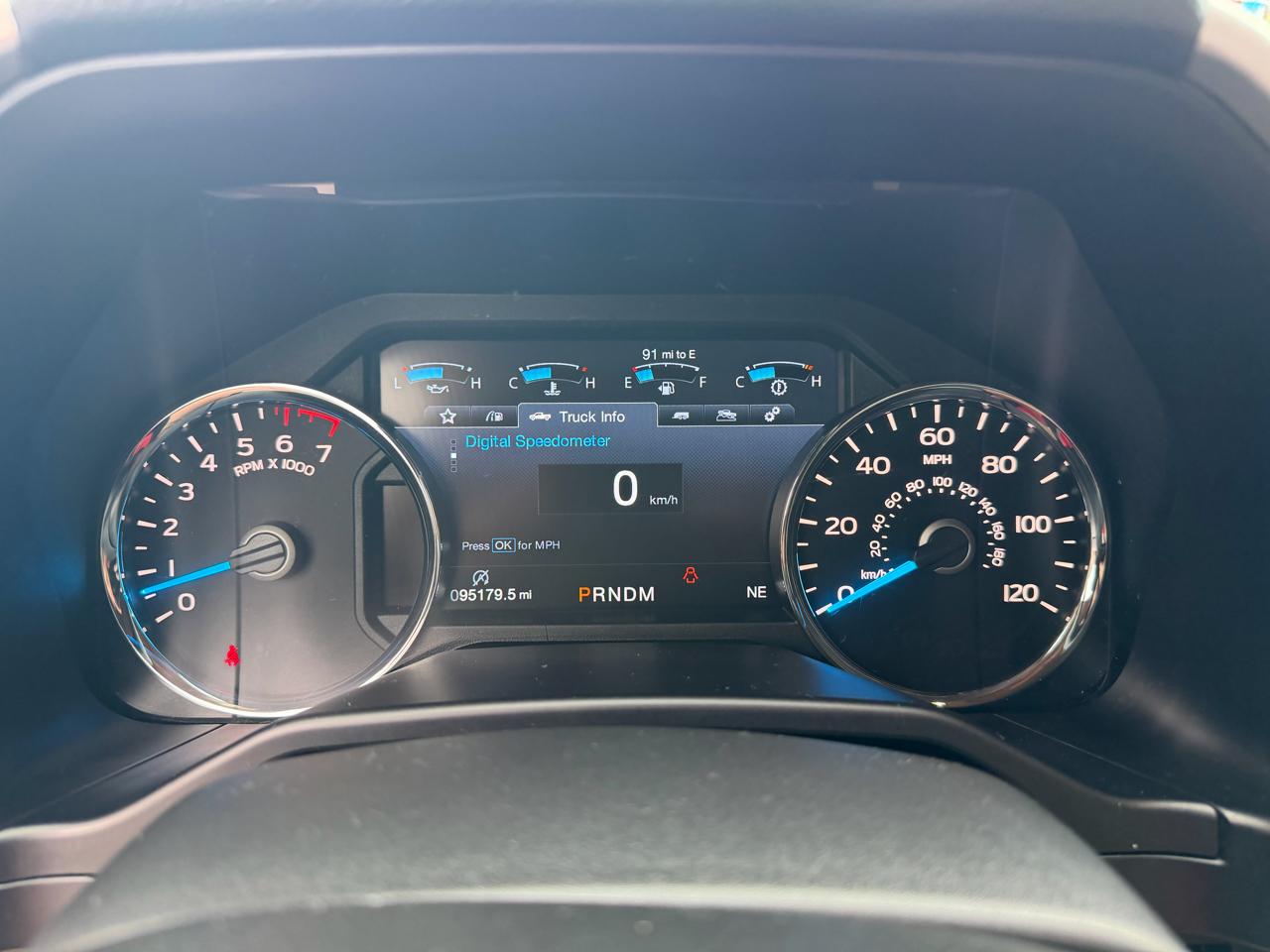 Ford F-150 4WD SuperCrew 139" Lariat 2017