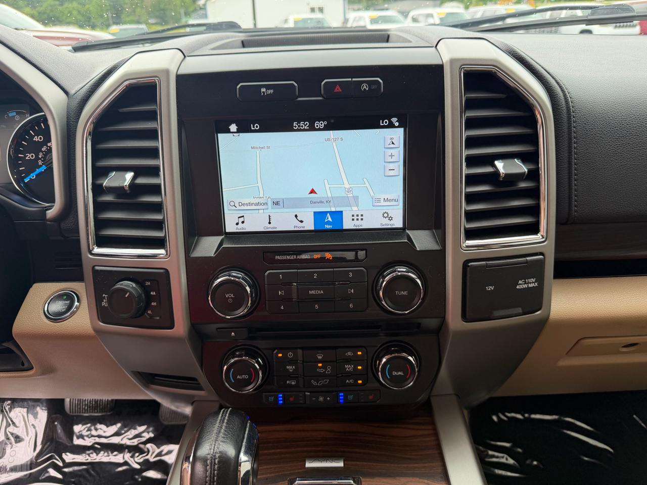 Ford F-150 4WD SuperCrew 139" Lariat 2017