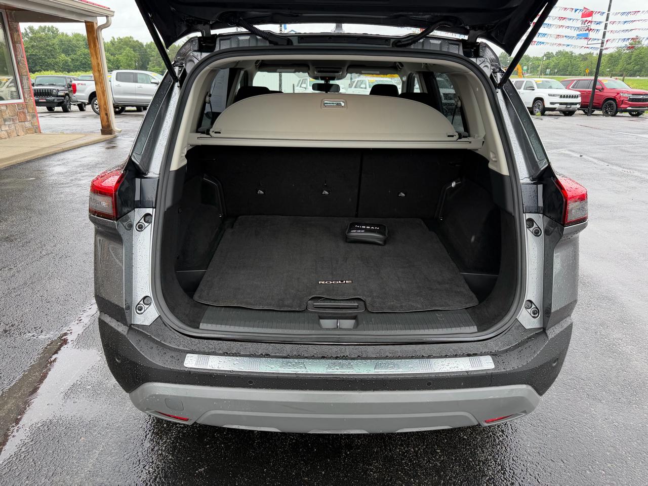 Nissan Rogue AWD SV *Ltd Avail* 2023