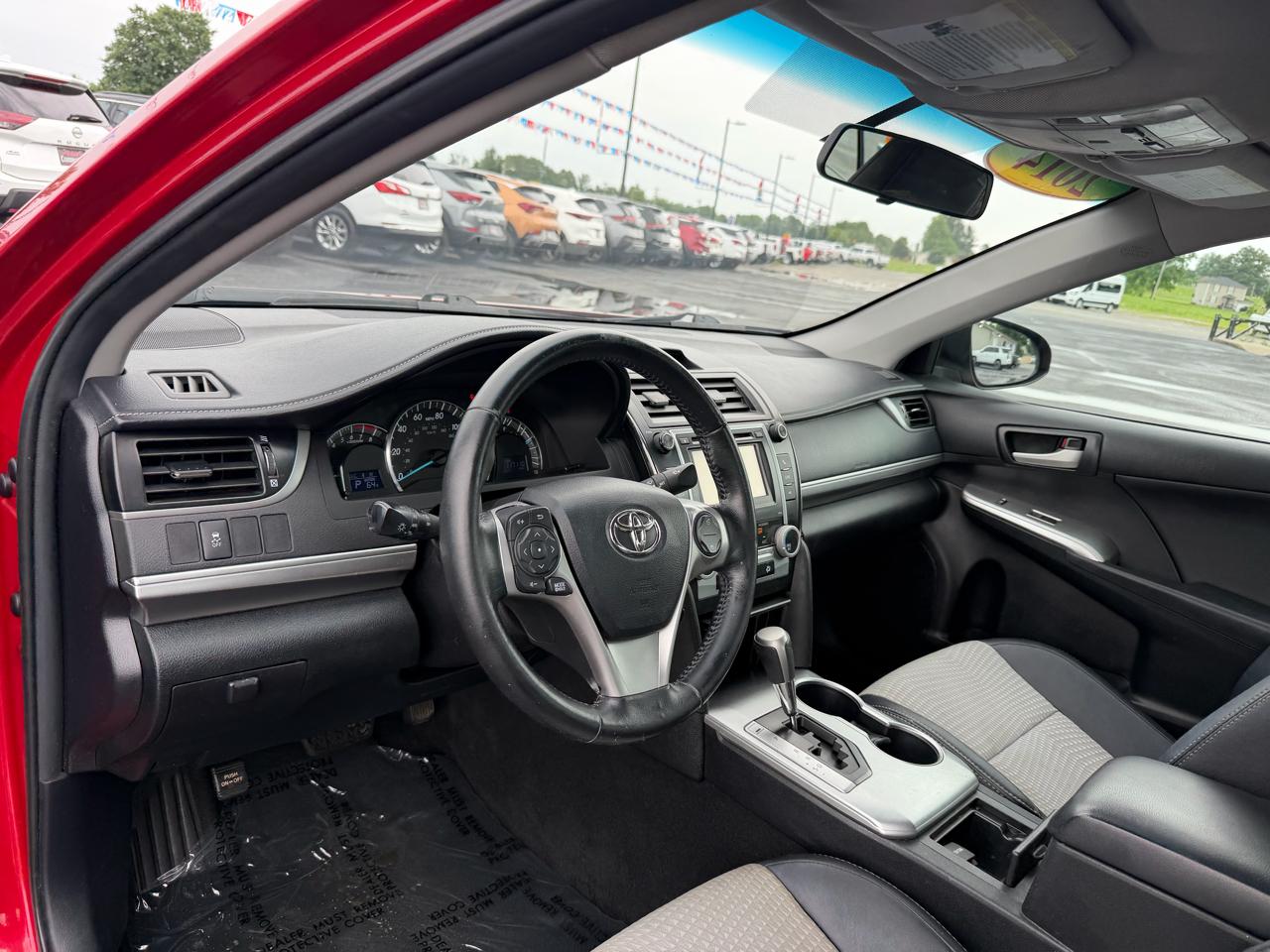 Toyota Camry 2014.5 4dr Sdn I4 Auto SE Sport (Natl) 2014
