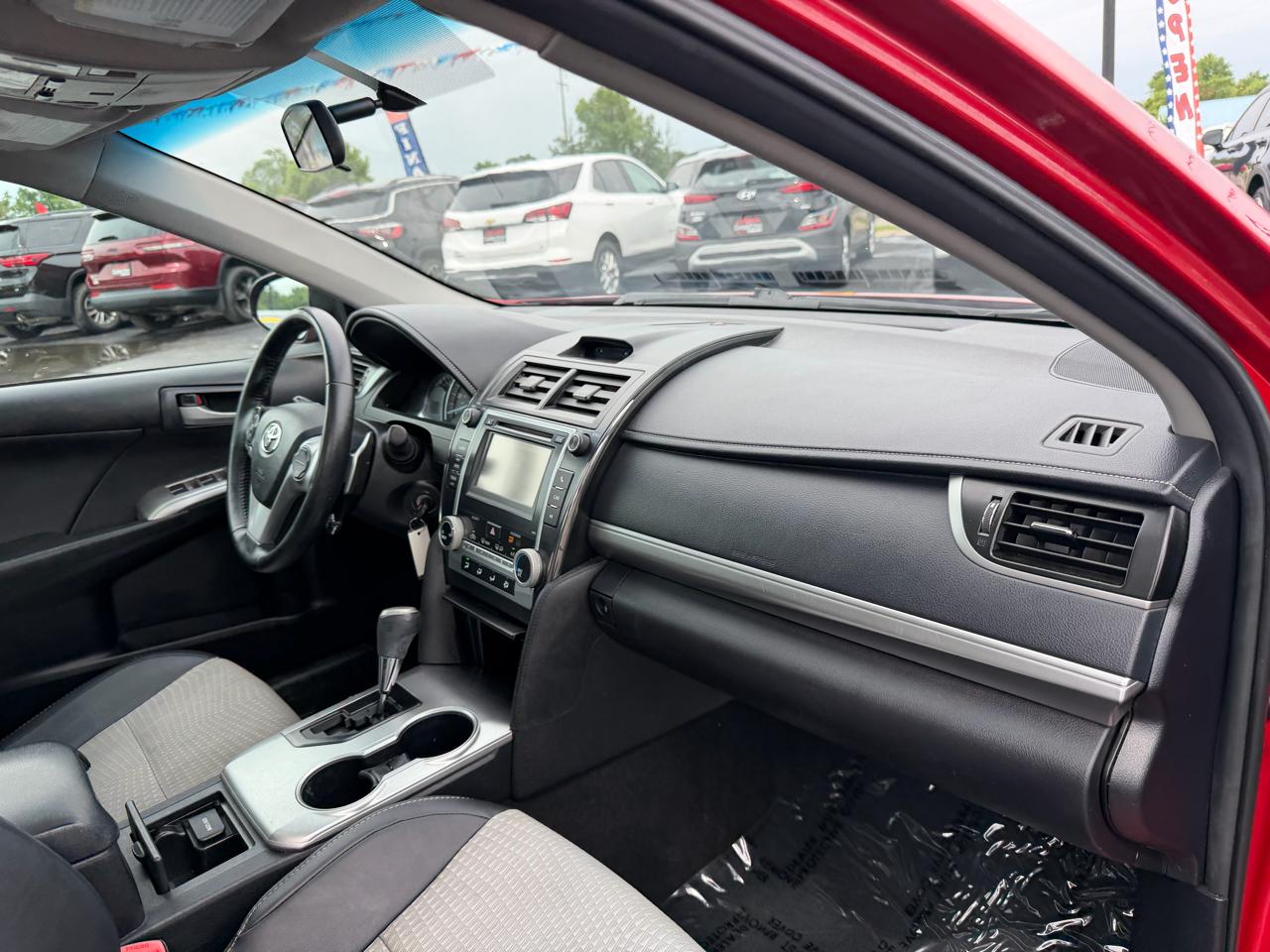 Toyota Camry 2014.5 4dr Sdn I4 Auto SE Sport (Natl) 2014