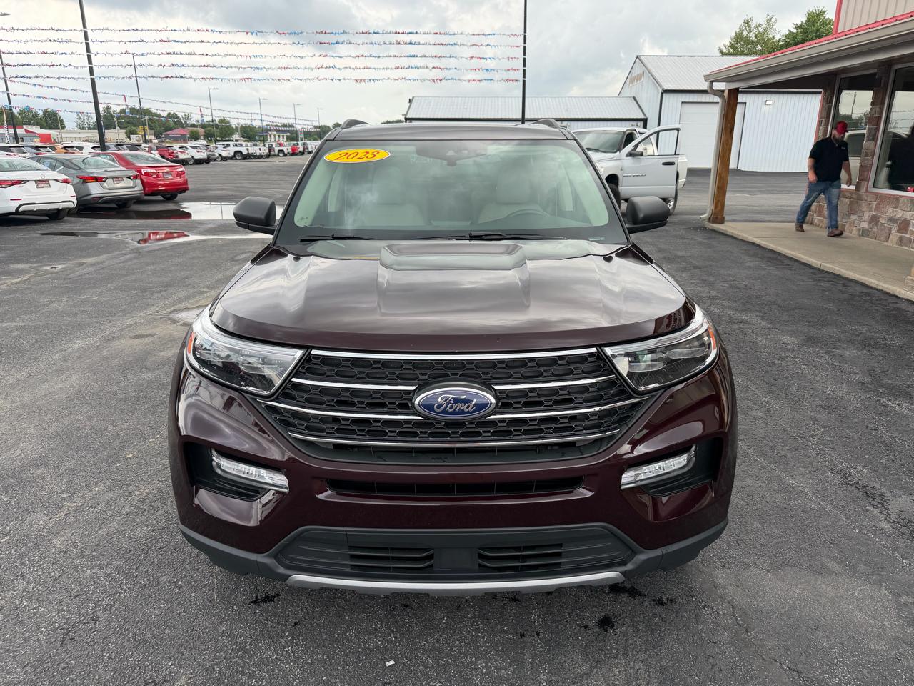 Ford Explorer XLT 2023