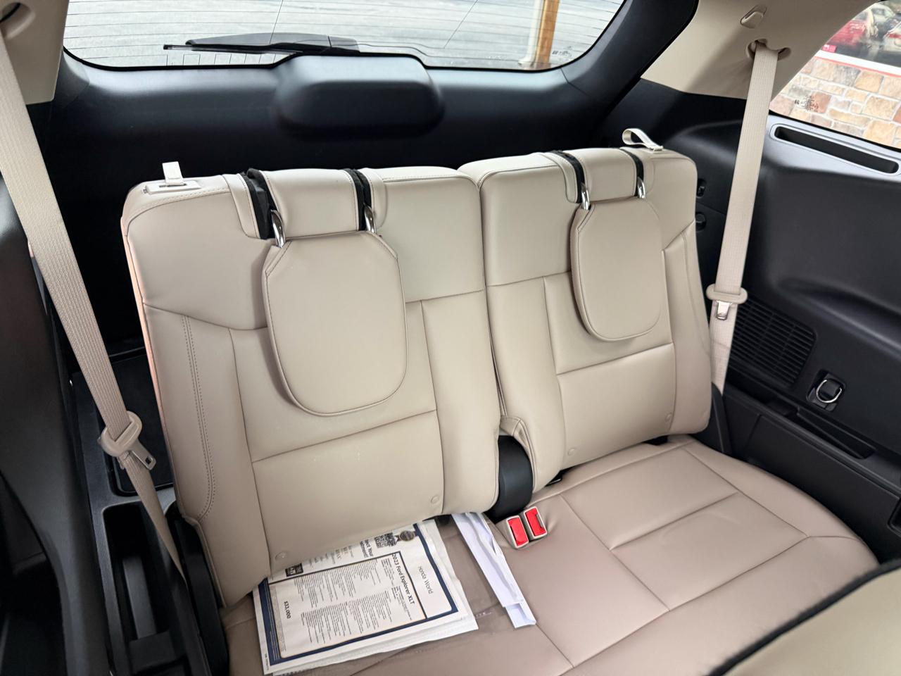 Ford Explorer XLT 2023