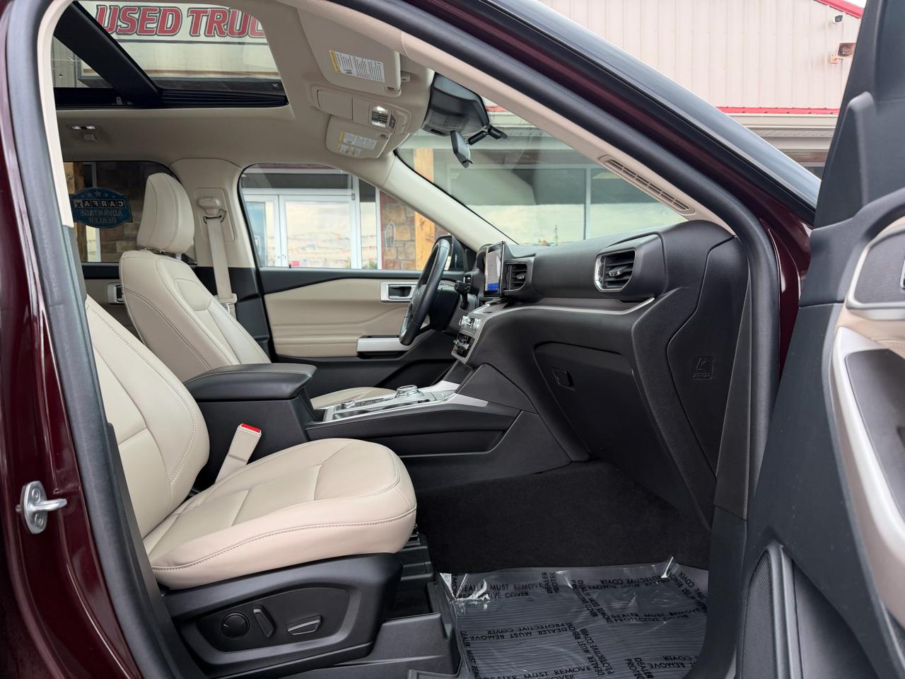 Ford Explorer XLT 2023