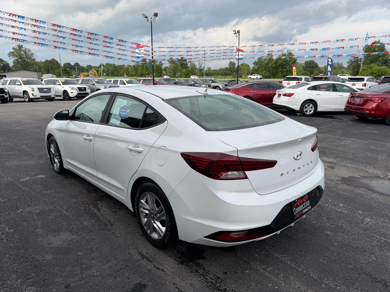 Hyundai Elantra SEL IVT 2020