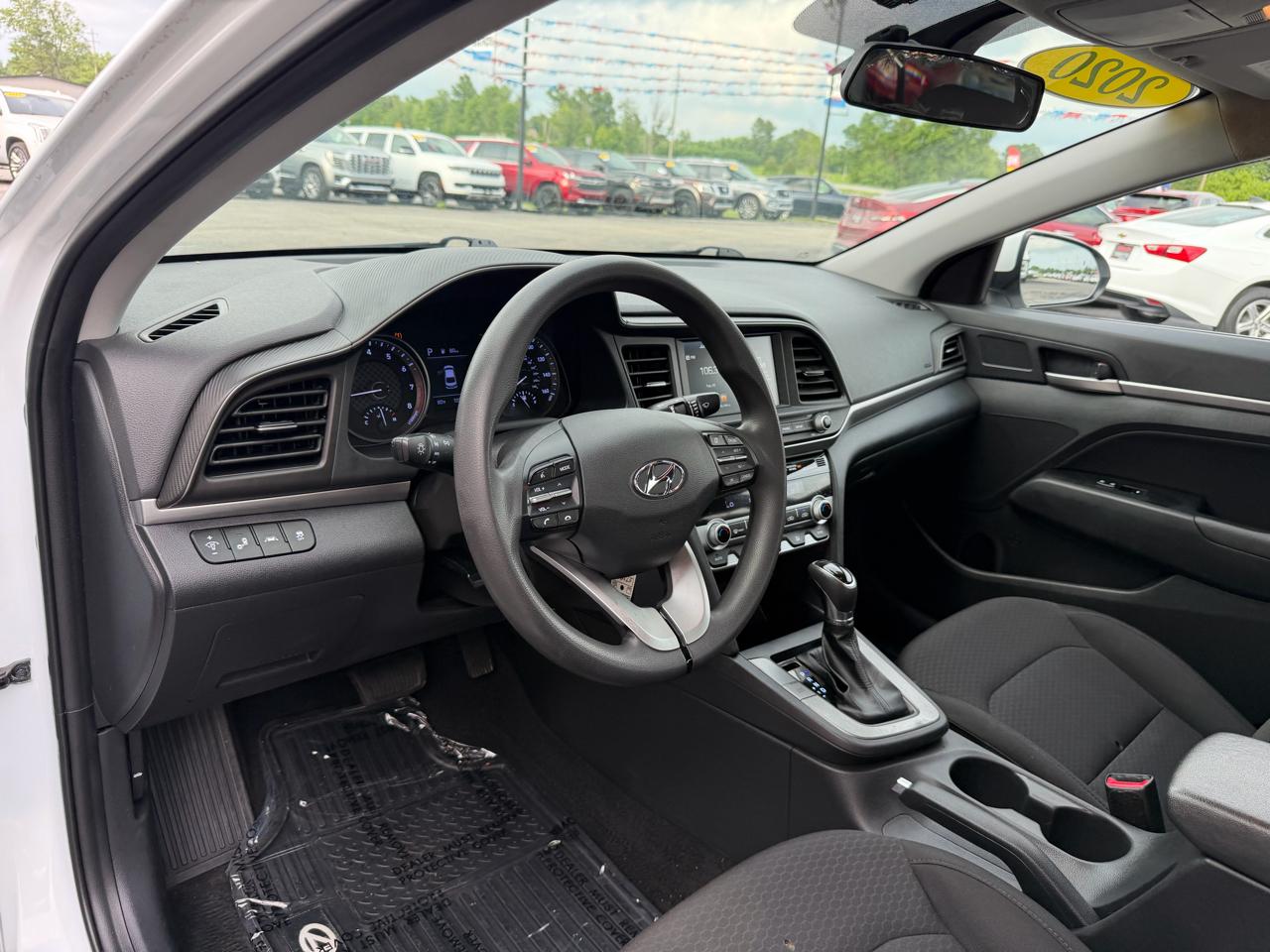 Hyundai Elantra SEL IVT 2020