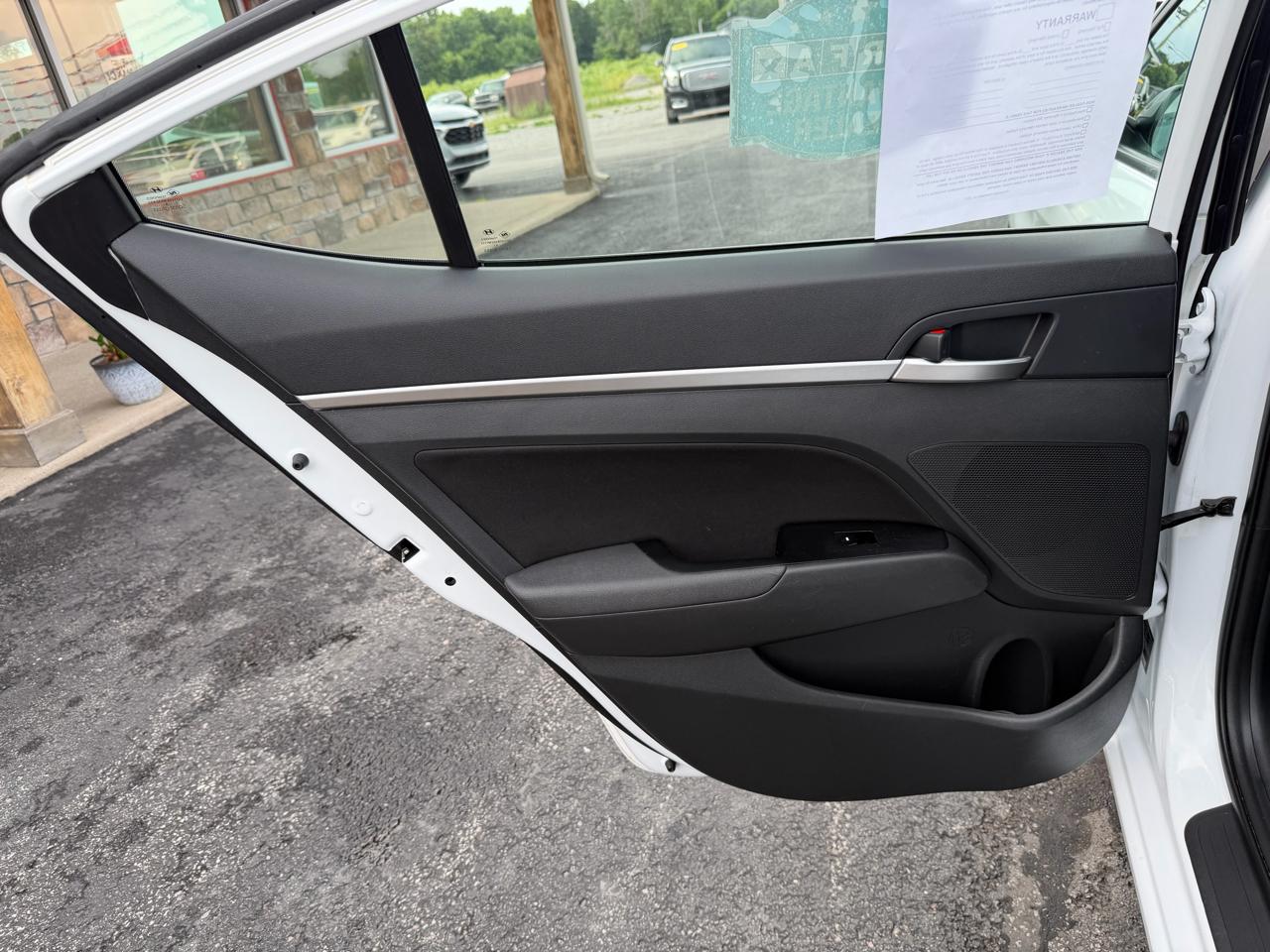 Hyundai Elantra SEL IVT 2020