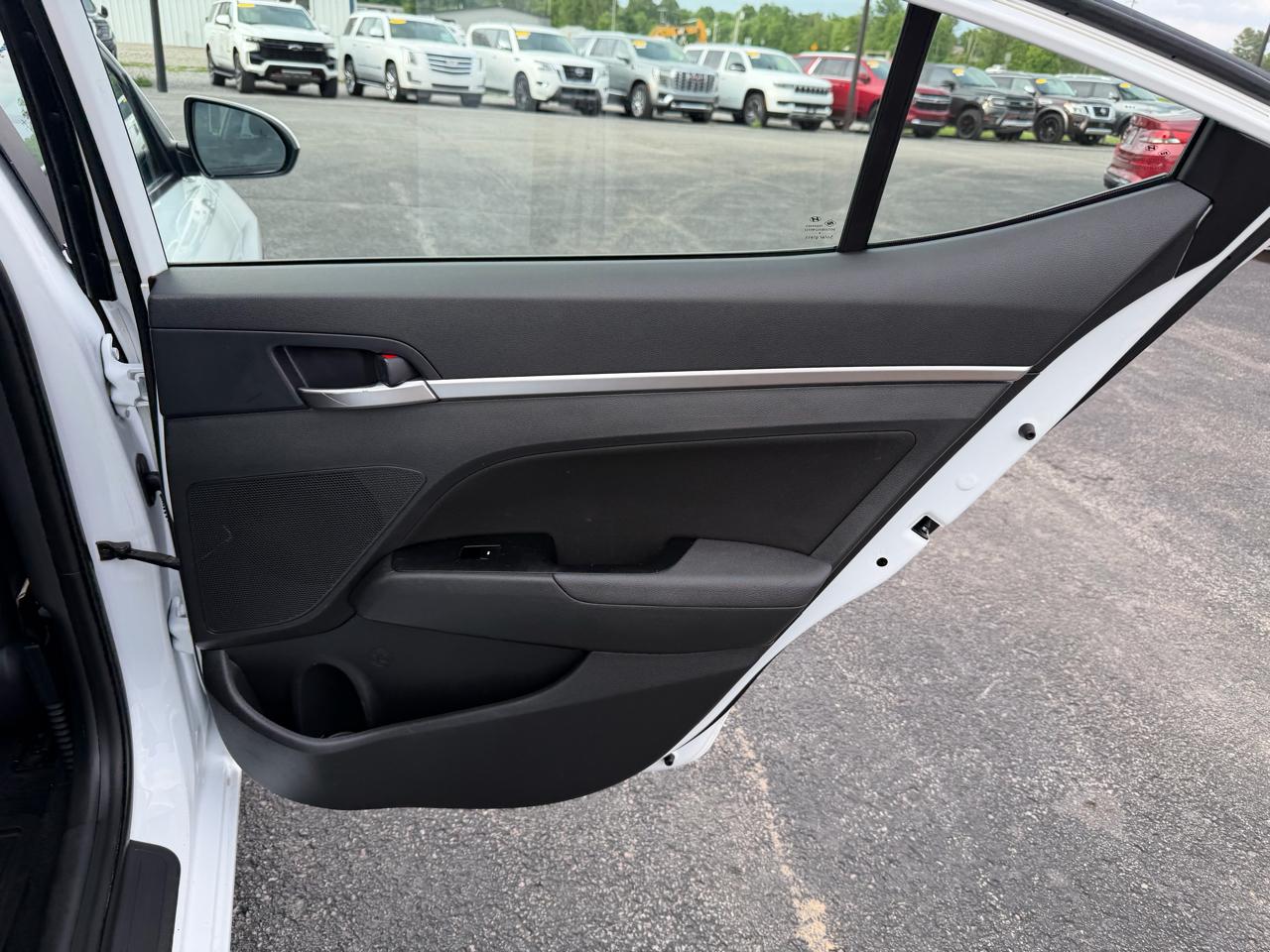 Hyundai Elantra SEL IVT 2020