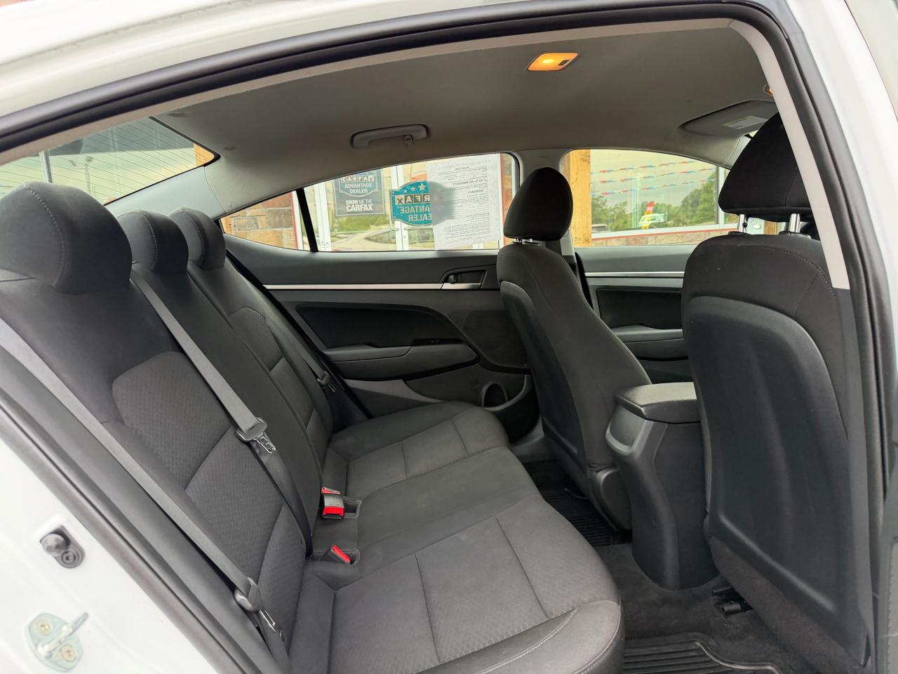 Hyundai Elantra SEL IVT 2020