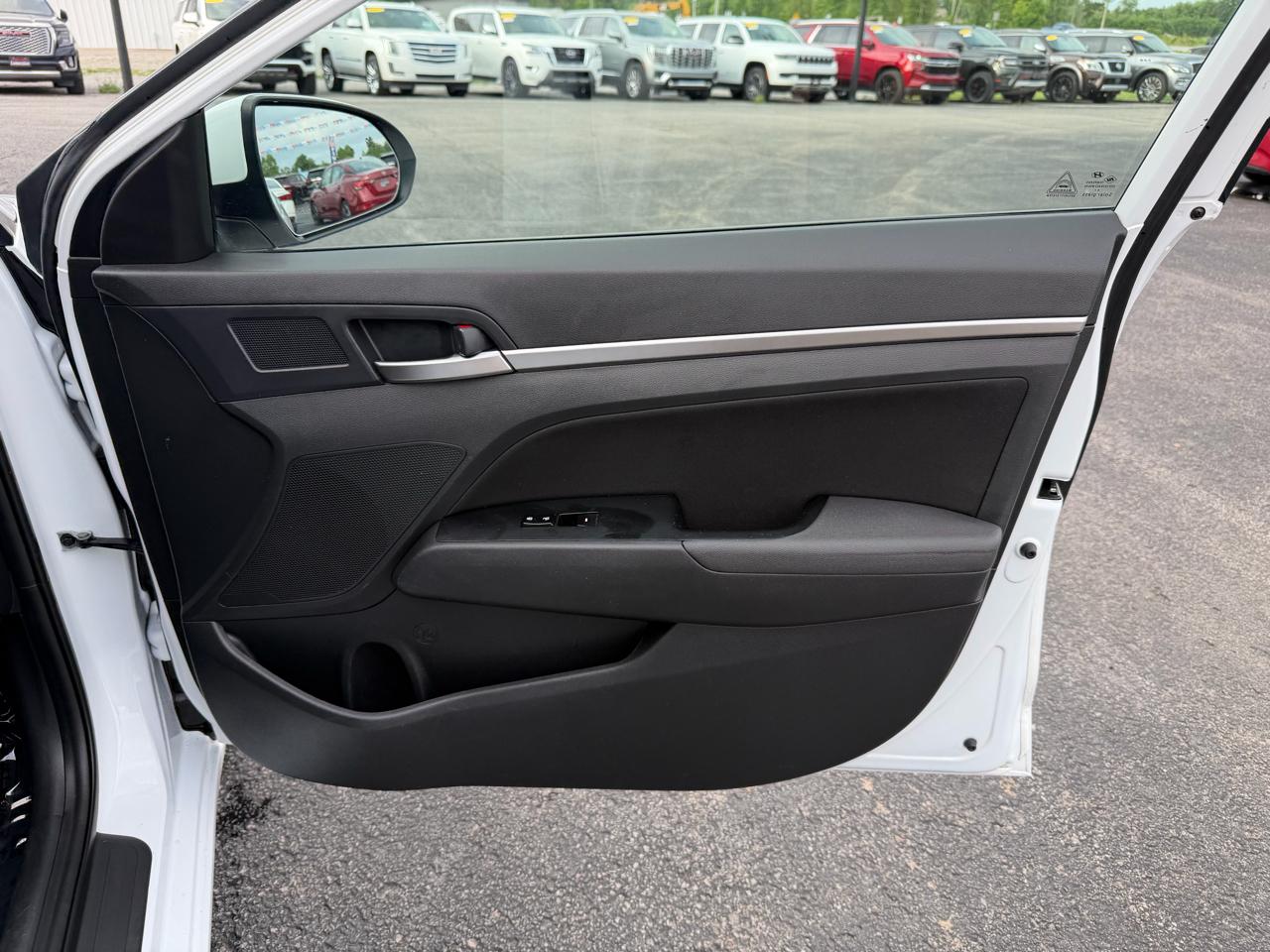 Hyundai Elantra SEL IVT 2020