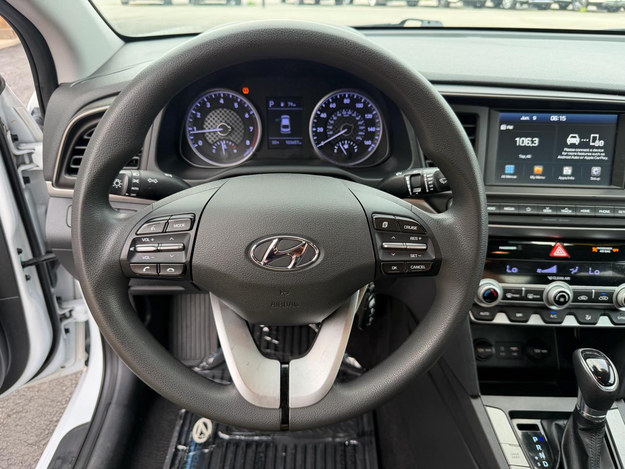 Hyundai Elantra SEL IVT 2020