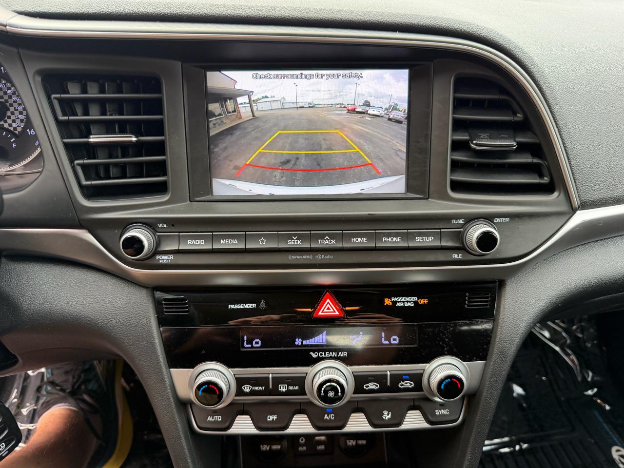 Hyundai Elantra SEL IVT 2020