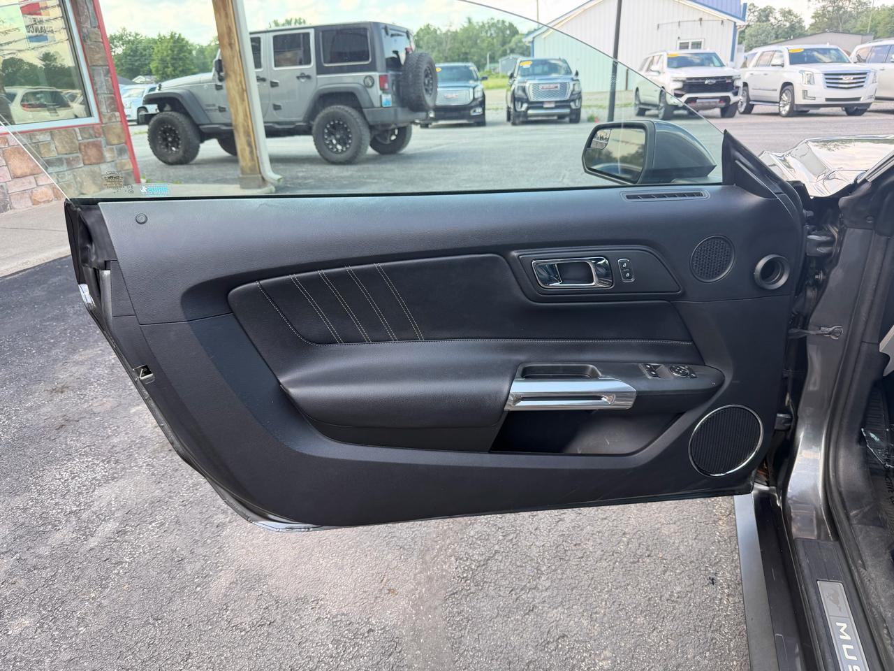 Ford Mustang 2dr Fastback EcoBoost 2016