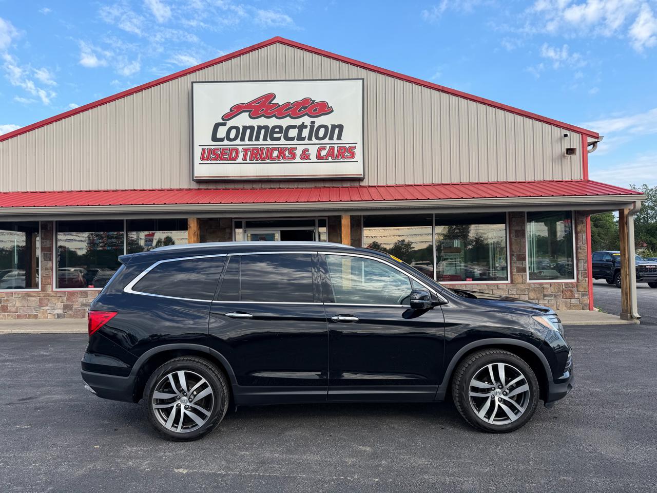 Honda Pilot AWD 4dr Elite w/RES & Navi 2016