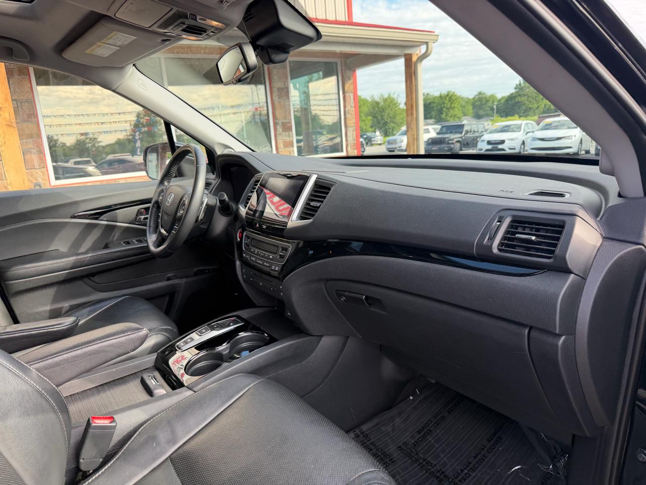Honda Pilot AWD 4dr Elite w/RES & Navi 2016
