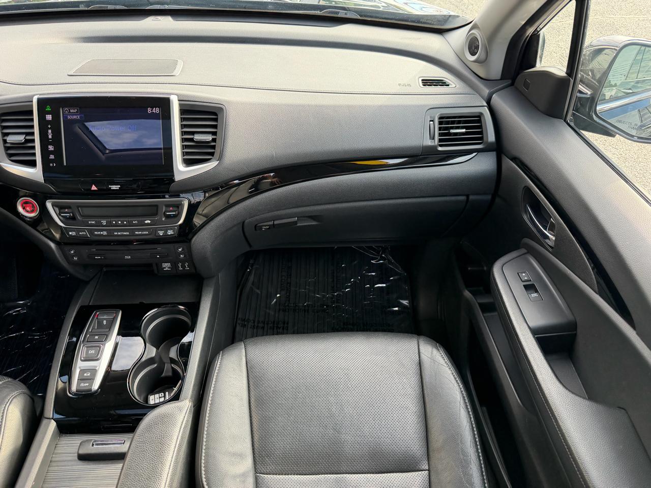 Honda Pilot AWD 4dr Elite w/RES & Navi 2016