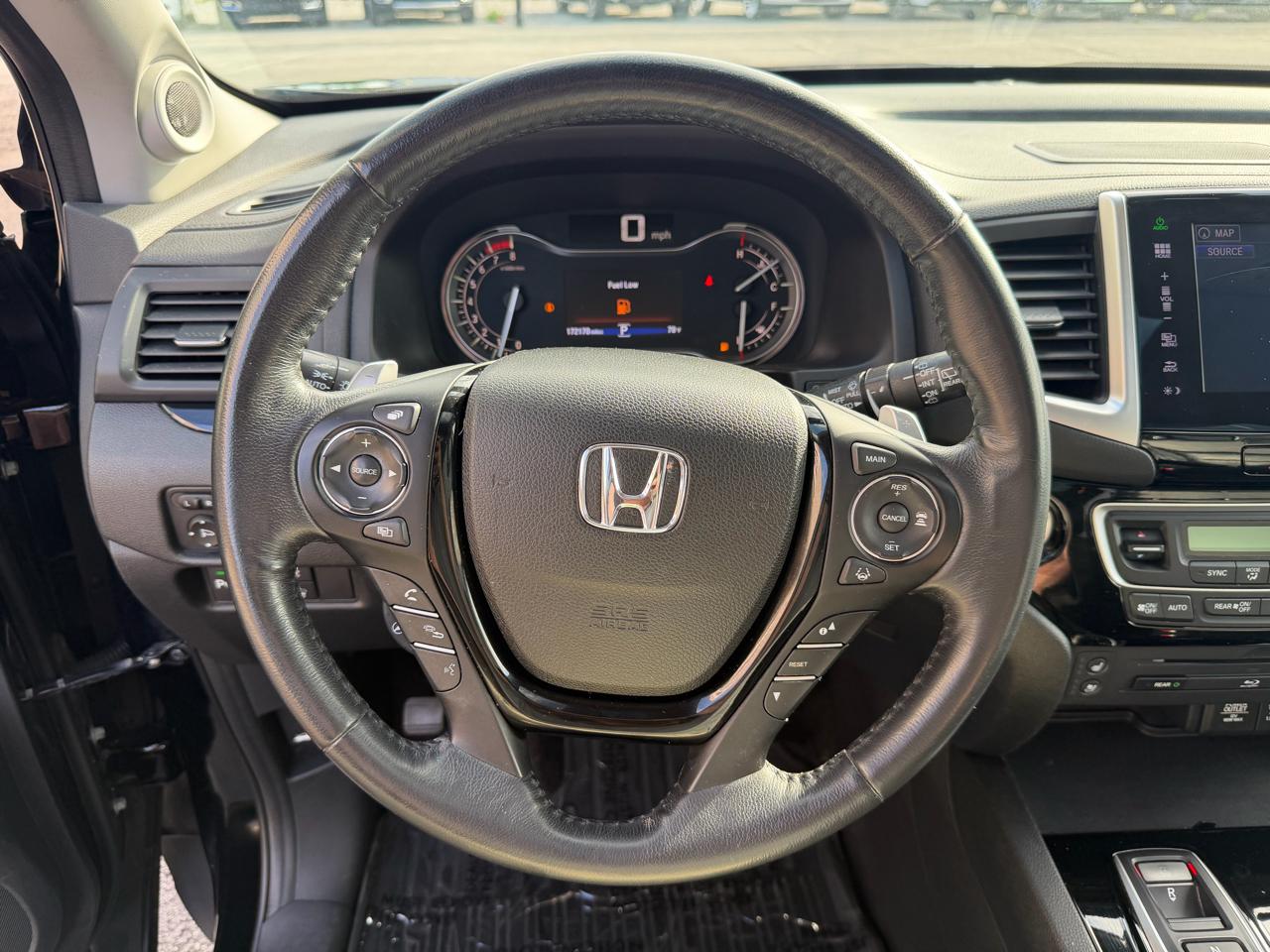 Honda Pilot AWD 4dr Elite w/RES & Navi 2016