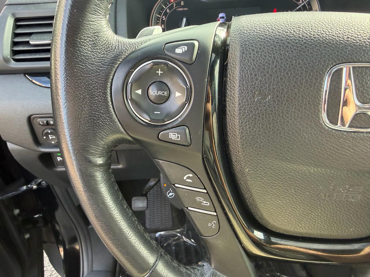 Honda Pilot AWD 4dr Elite w/RES & Navi 2016