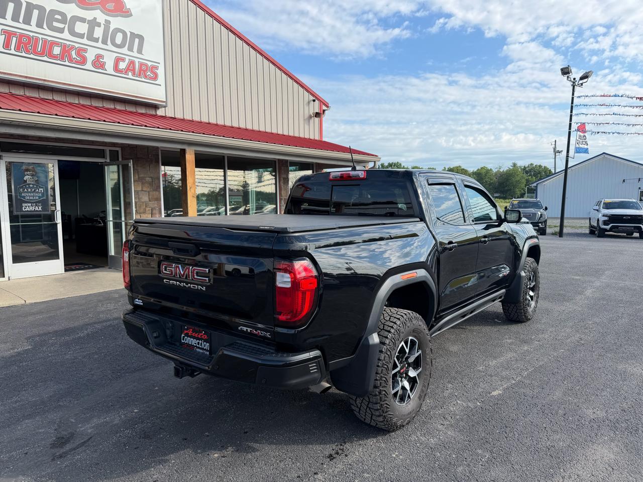 GMC Canyon 4WD Crew Cab AT4X 2024