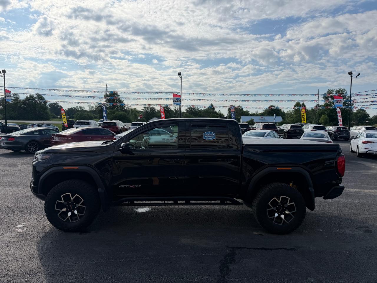 GMC Canyon 4WD Crew Cab AT4X 2024