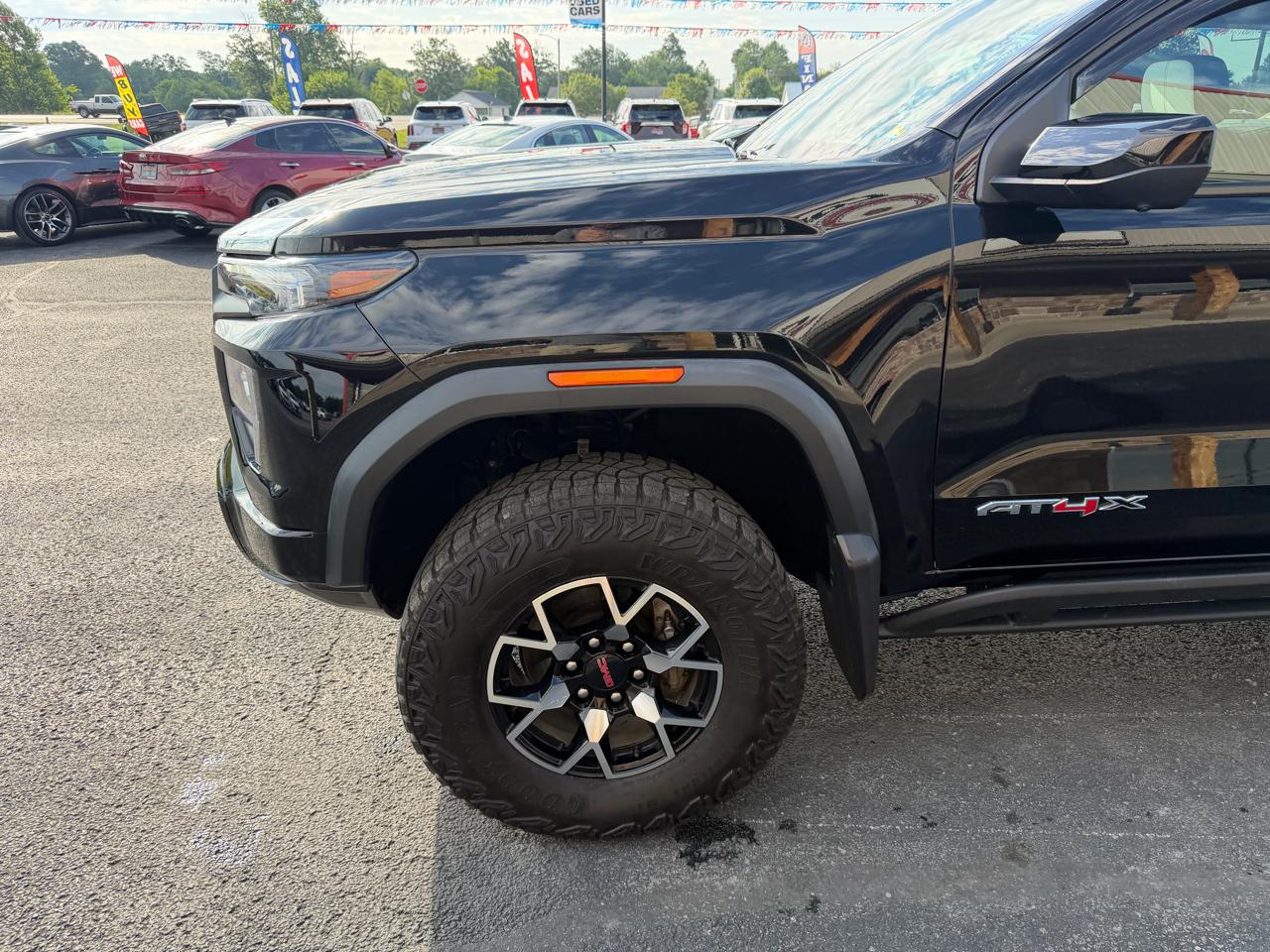 GMC Canyon 4WD Crew Cab AT4X 2024