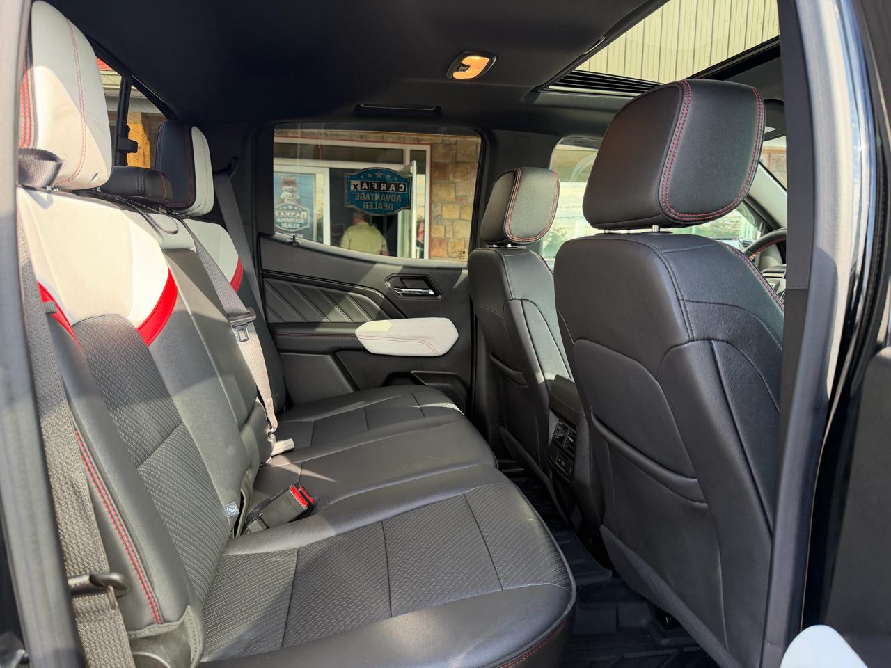 GMC Canyon 4WD Crew Cab AT4X 2024