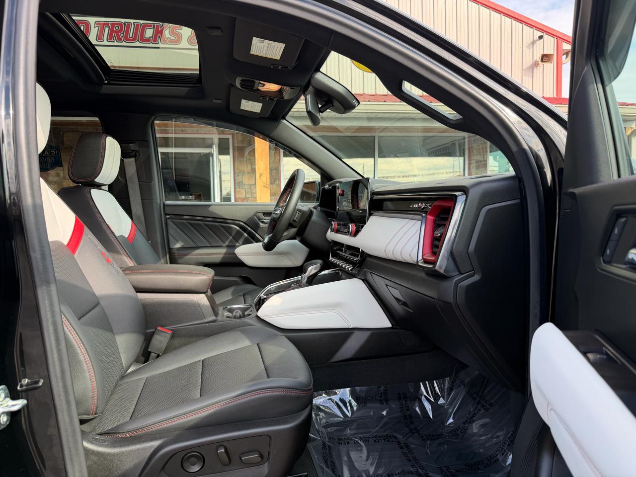 GMC Canyon 4WD Crew Cab AT4X 2024