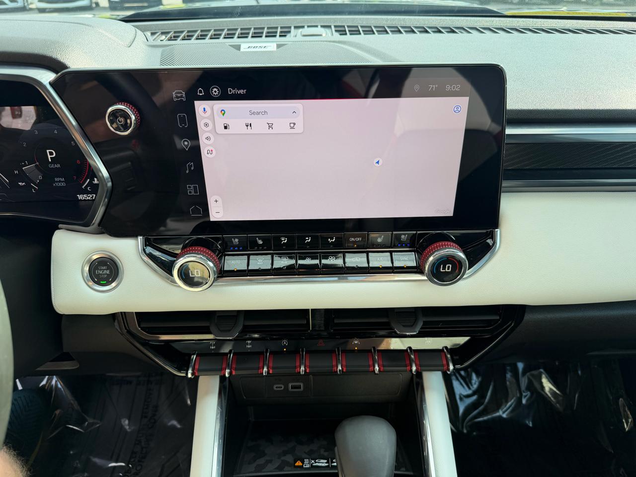 GMC Canyon 4WD Crew Cab AT4X 2024