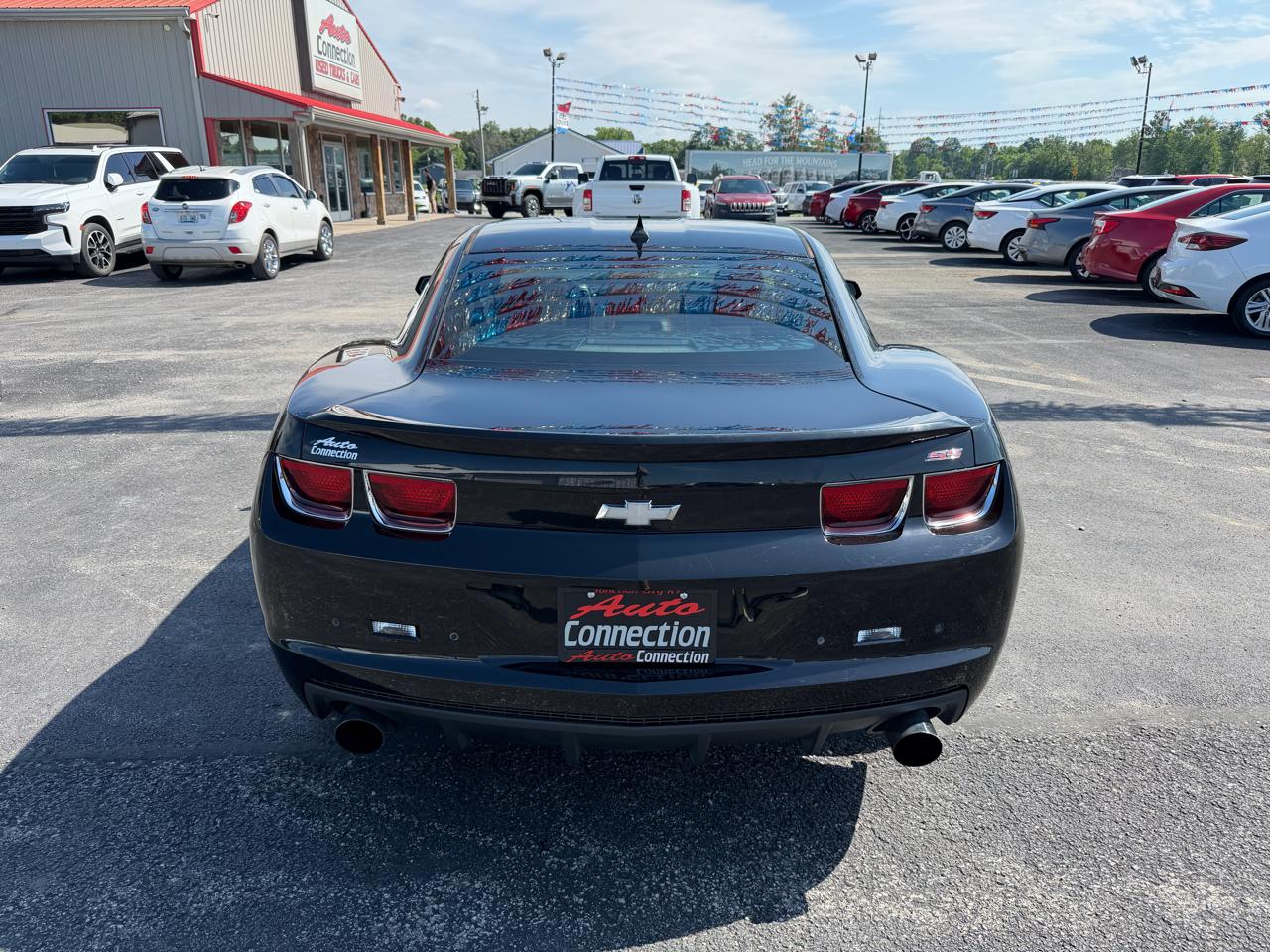 Chevrolet Camaro 2dr Cpe 2SS 2010
