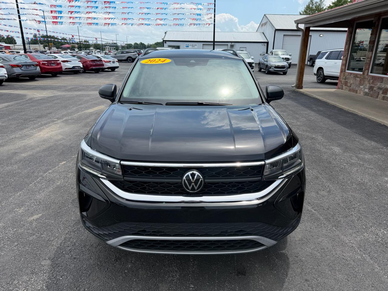 Volkswagen Taos S 4MOTION 2024