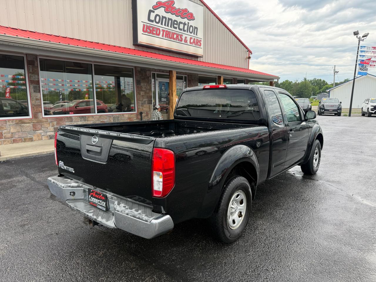 Nissan Frontier 2WD King Cab I4 Auto S 2015
