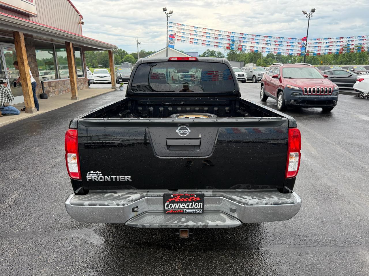 Nissan Frontier 2WD King Cab I4 Auto S 2015