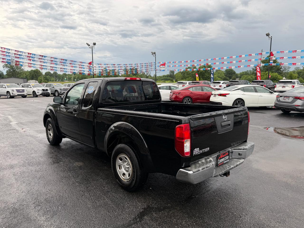 Nissan Frontier 2WD King Cab I4 Auto S 2015